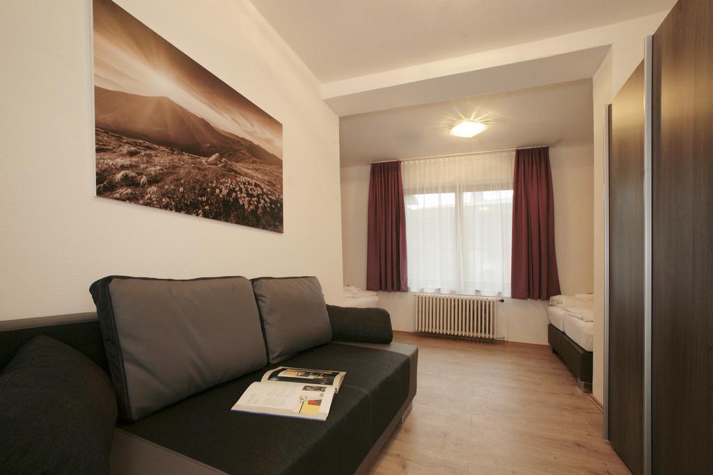 Lake And Cityhotel Edelweiss - Self Check In Zell am See Quarto foto